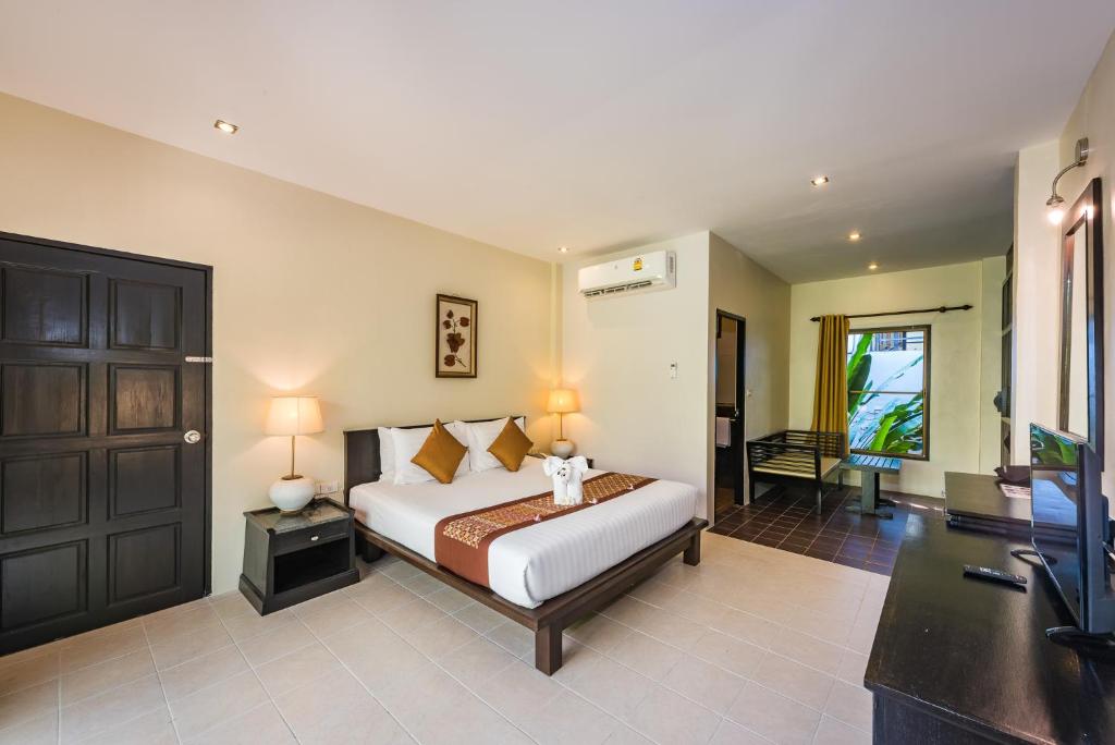 Princess Kamala Beachfront Hotel - SHA Extra Plus - Jardin