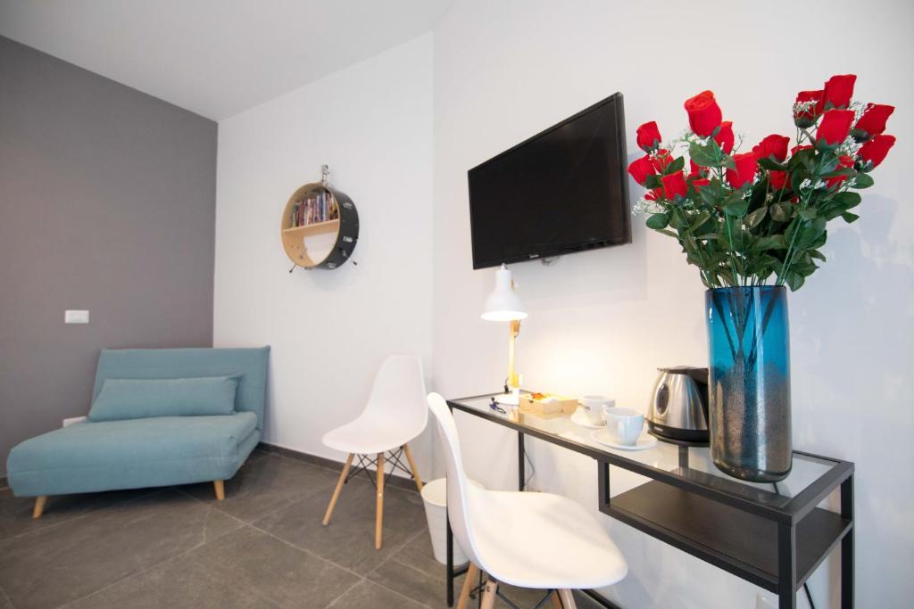 A television and/or entertainment centre at Quattro Briganti