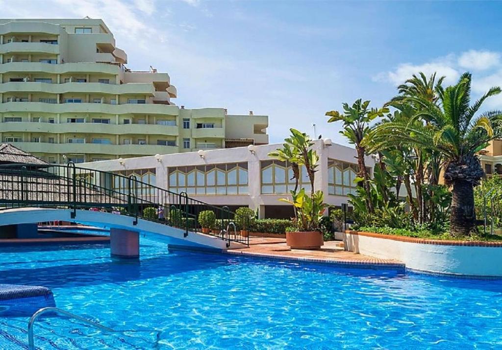 The swimming pool at or close to Benal Beach Holidays