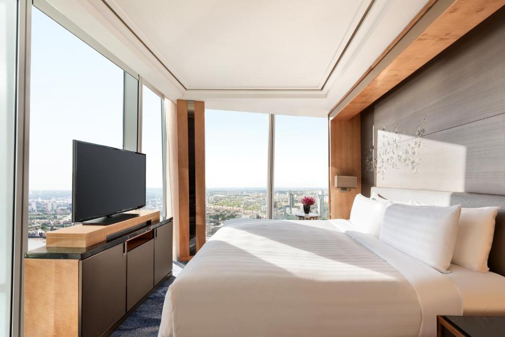 Shangri-La The Shard, London - Iconic Shard Suite