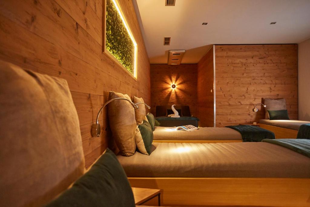 Postel nebo postele na pokoji v ubytování Korbstadthotel Krone