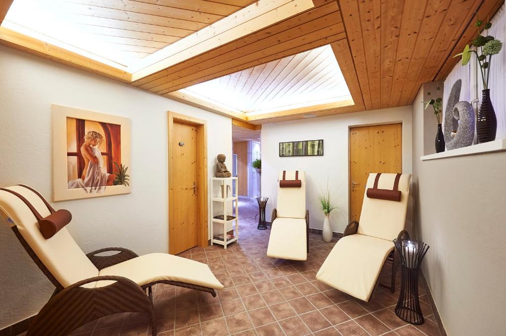 Posezení v ubytování Hotel Sonnenhalde, Arosa