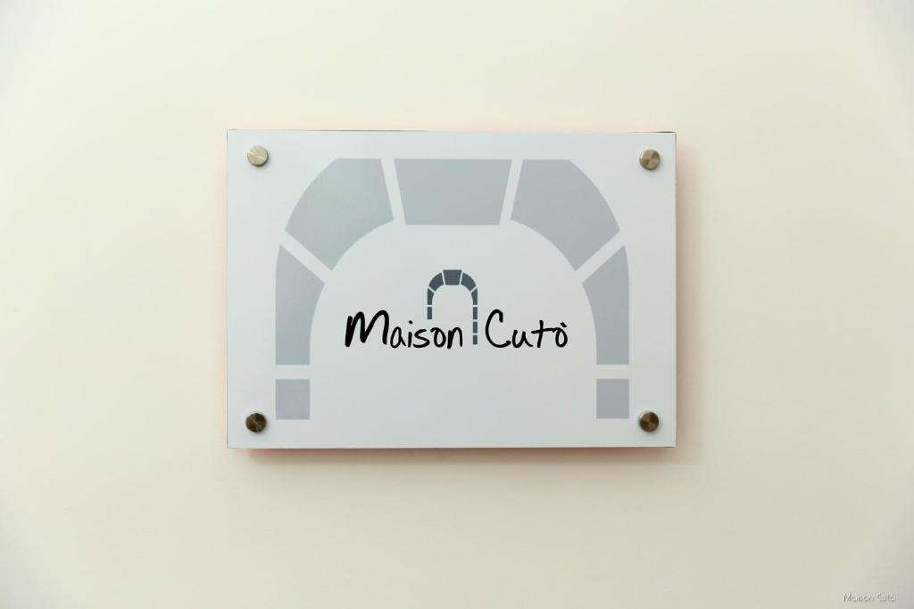 Certifikát, ocenenie alebo iný dokument vystavený v ubytovaní Maison Cutò