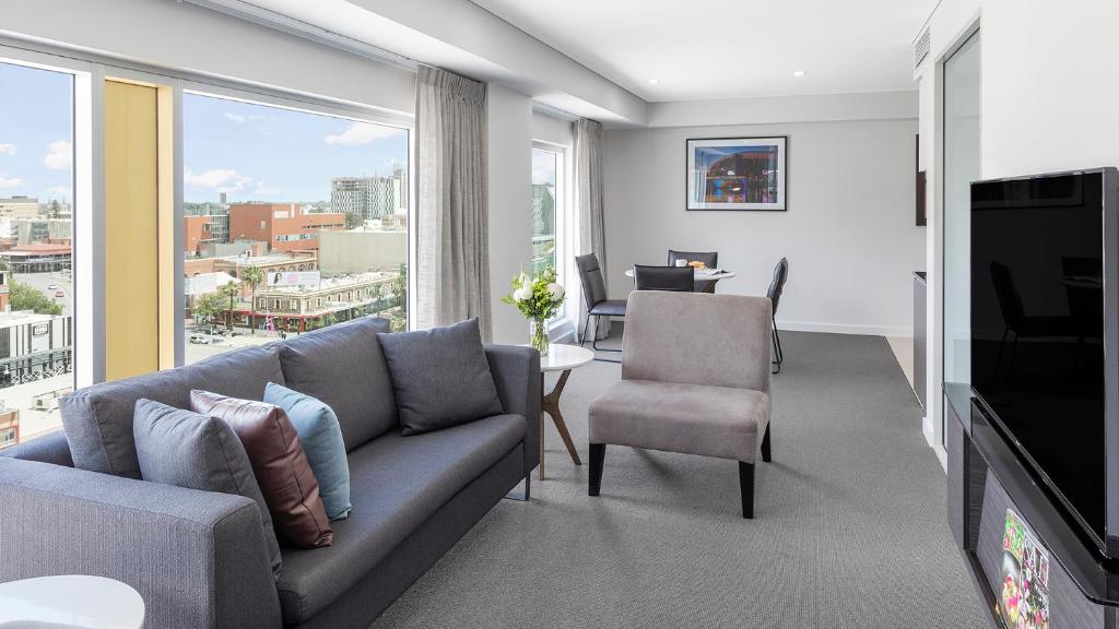 Oaks Adelaide Embassy Suites - Resim 22