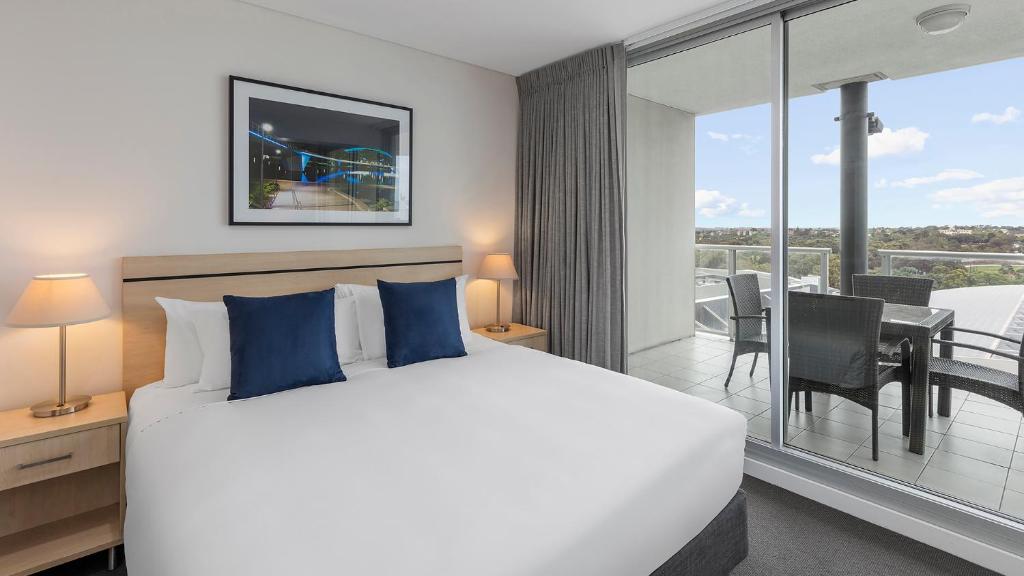 Oaks Adelaide Embassy Suites - Resim 15