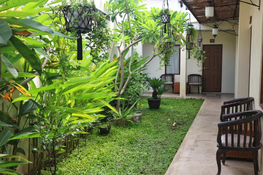 Zahrada ubytování Hinggil Homestay Syariah Malioboro Yogya Mitra RedDoorz