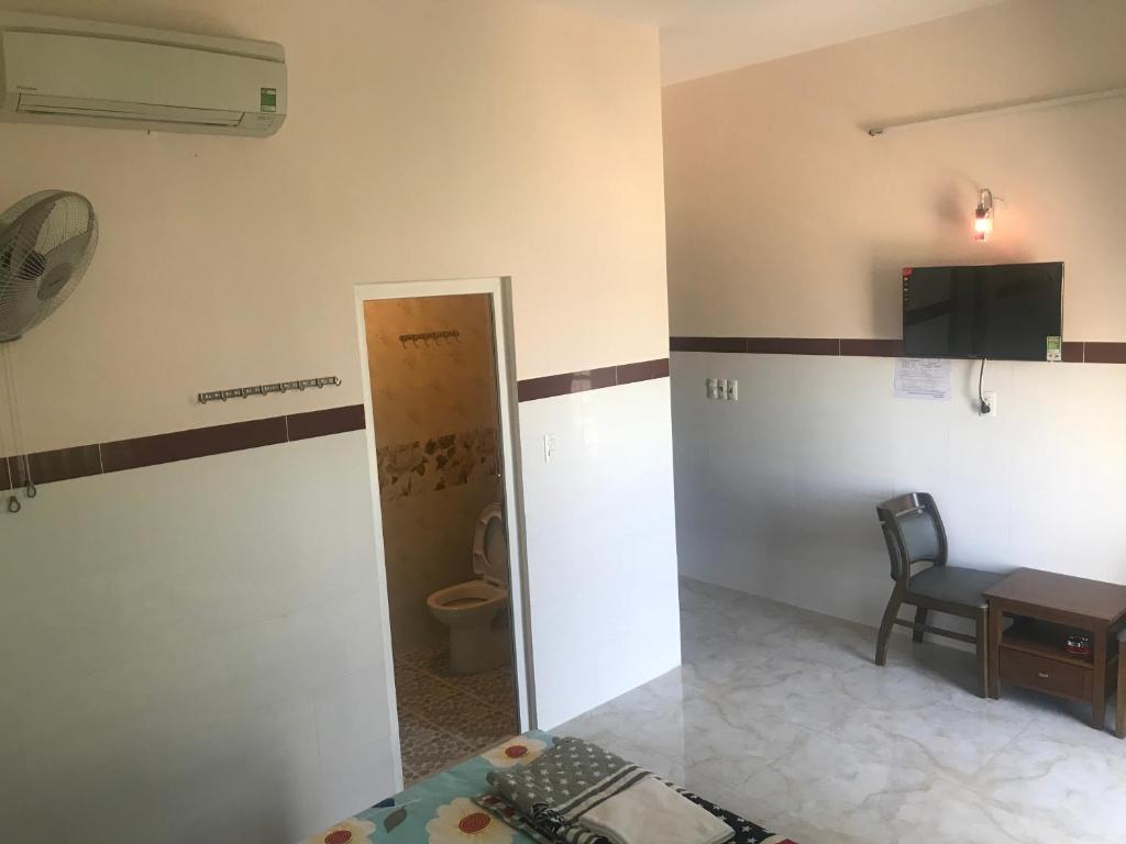 TV a/nebo společenská místnost v ubytování Hoang Minh 846 Hostel
