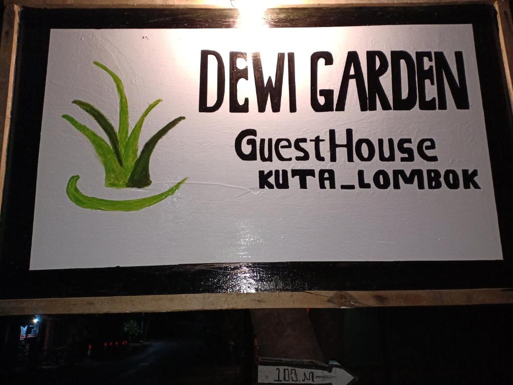 Dewi Garden Guesthouse - 19