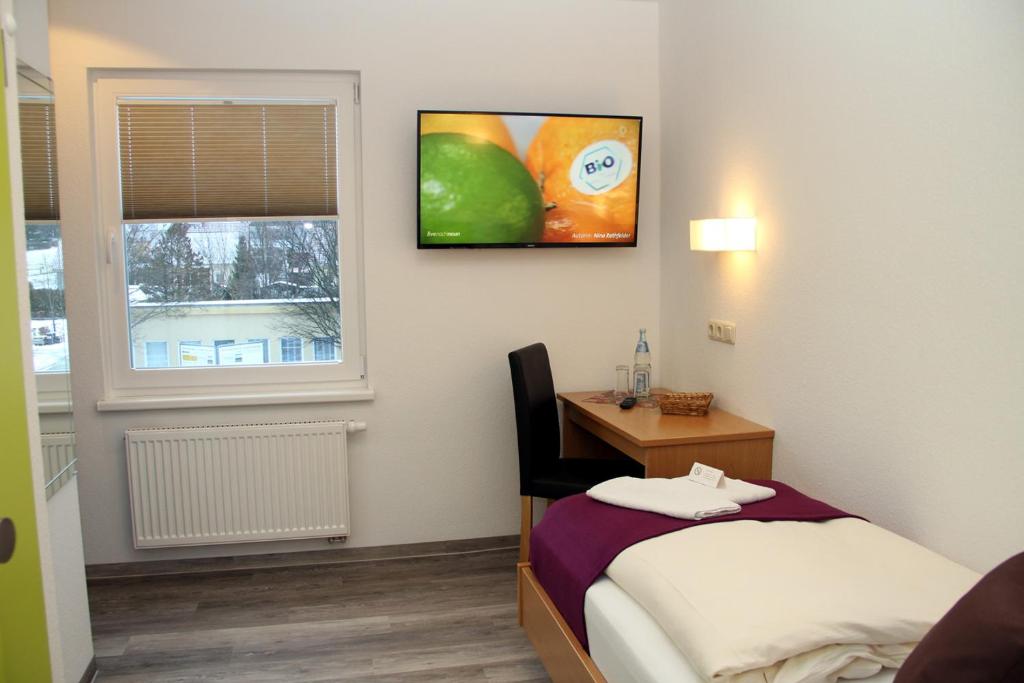Hotel Bannewitz B&B - Eenpersoonskamer Met Badkamer