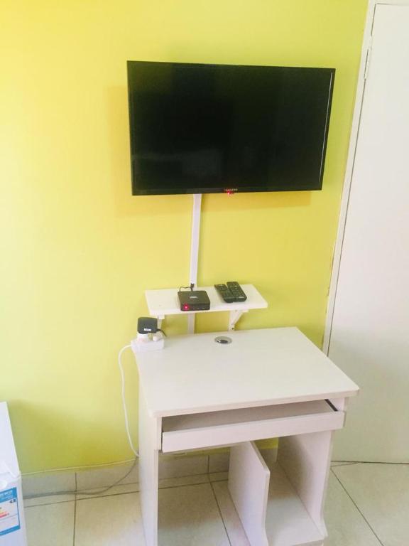 Mathlyn Guesthouse Gaborone - Double Room With Private External Bathroom