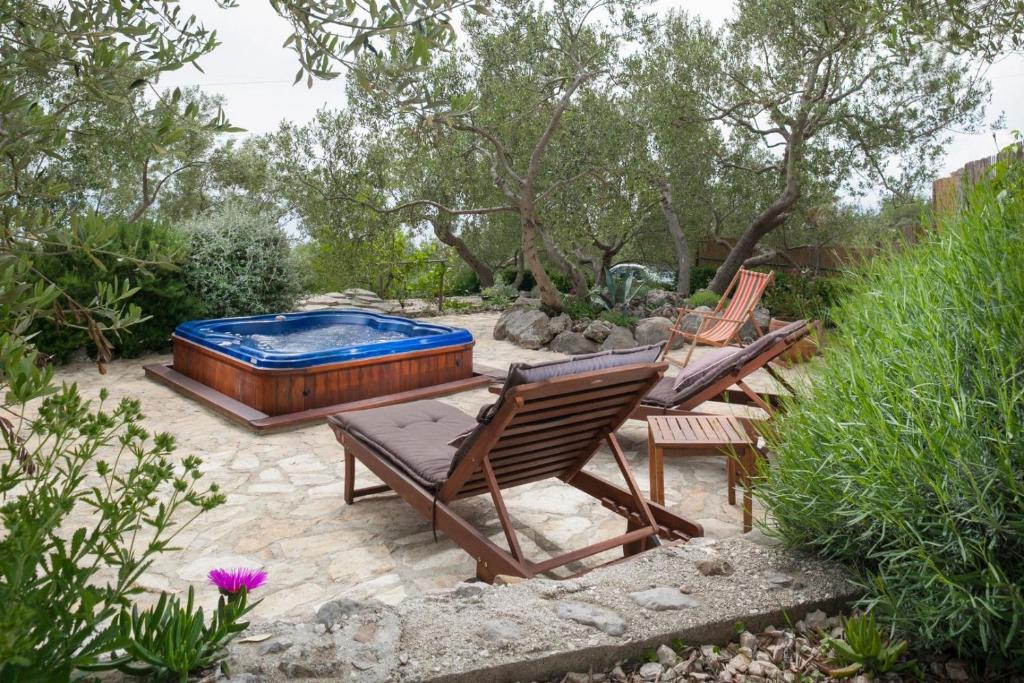 Holiday house Jano in Makarska, jacuzzi - Villa Con 1 Camera Da Letto