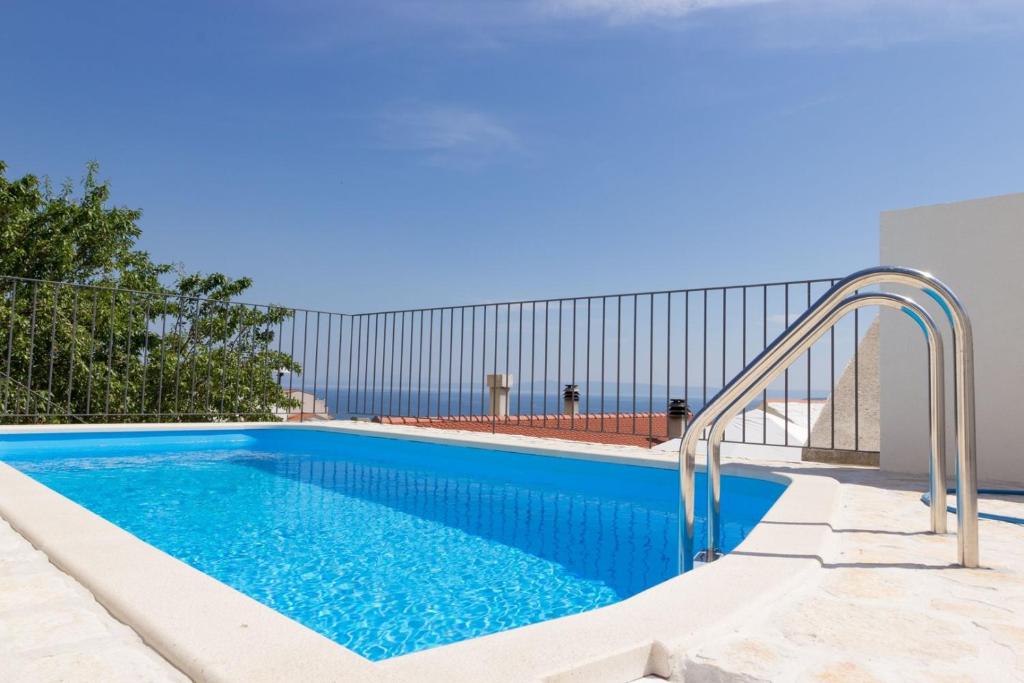 Bazén v ubytovaní Villa Petit in Brela, private pool alebo v jeho blízkosti