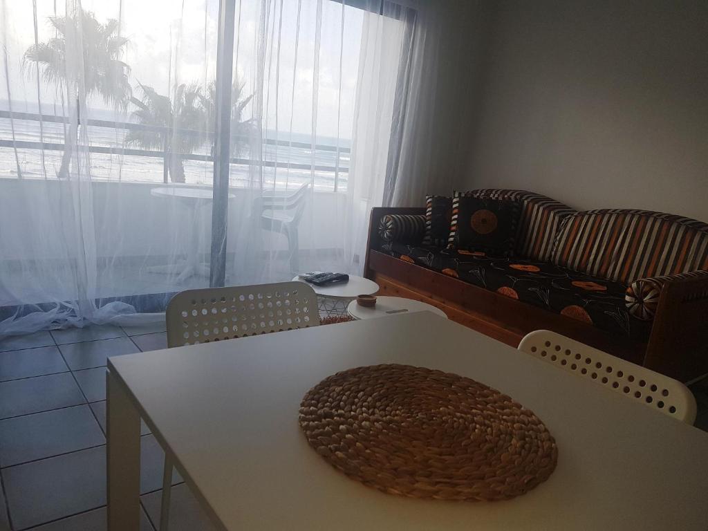 Krasas Beach Apartments - One-Bedroom Apartment With Sea View
