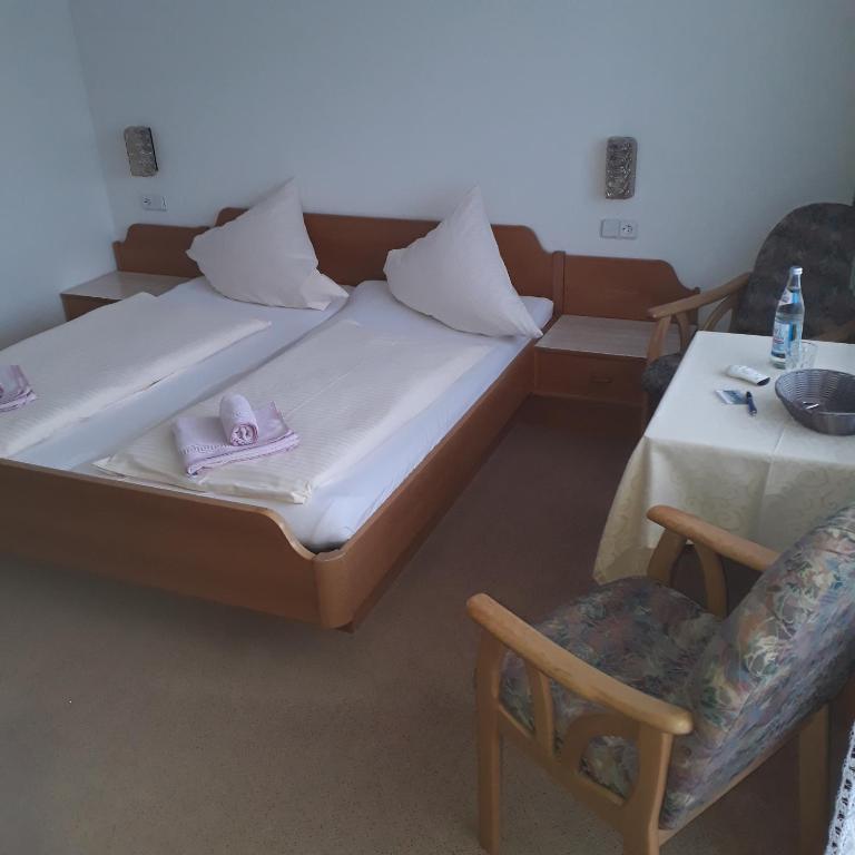 Postel nebo postele na pokoji v ubytování Pension Brix