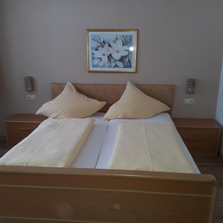 Postel nebo postele na pokoji v ubytování Pension Brix