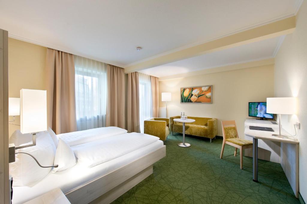 TV a/nebo společenská místnost v ubytování Parkhotel