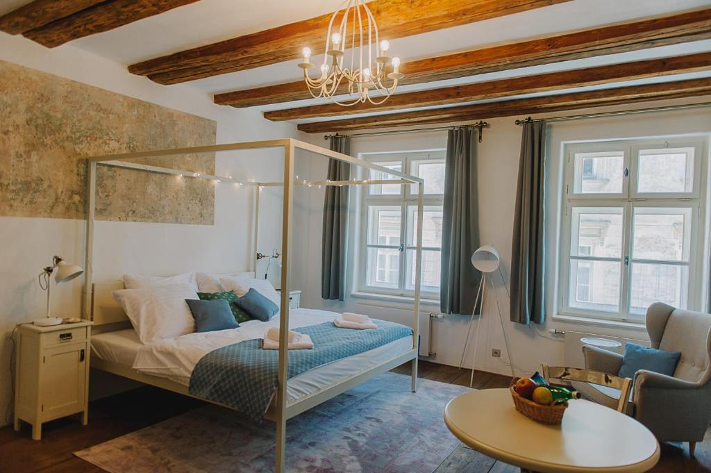 Miss Sophie's Olomouc - Boutique Hotel - Resim 14