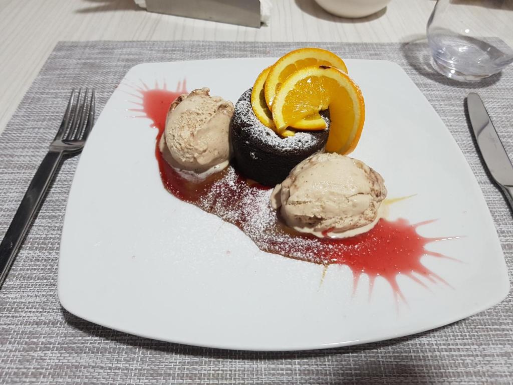 Net Hotel Pitesti - Resim 10