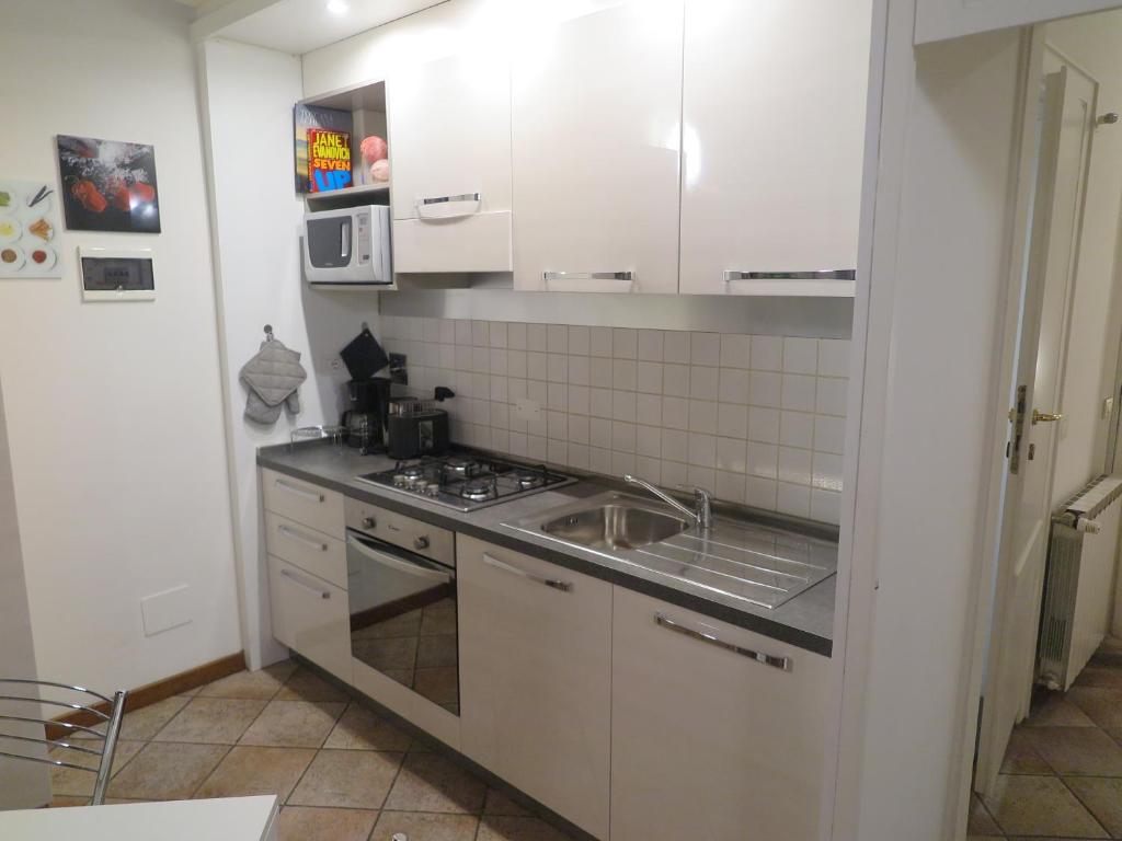 Kuchyňa alebo kuchynka v ubytovaní Wine Apartments Florence Moscato