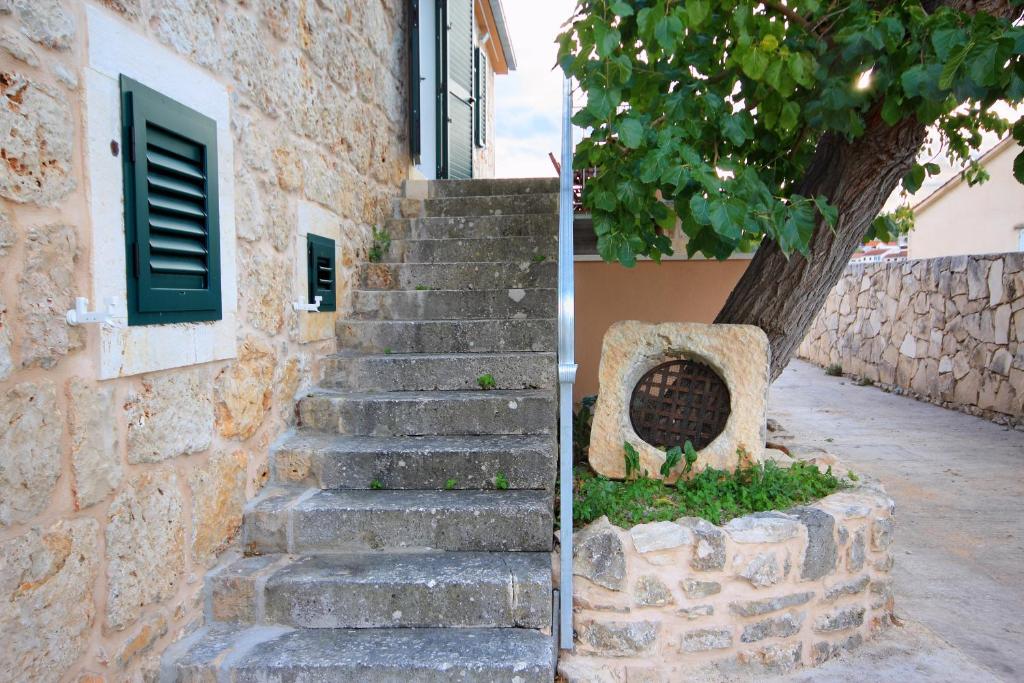 Fotografie z fotogalerie ubytování Island stonehouse villa Kala mendula v destinaci Sutivan