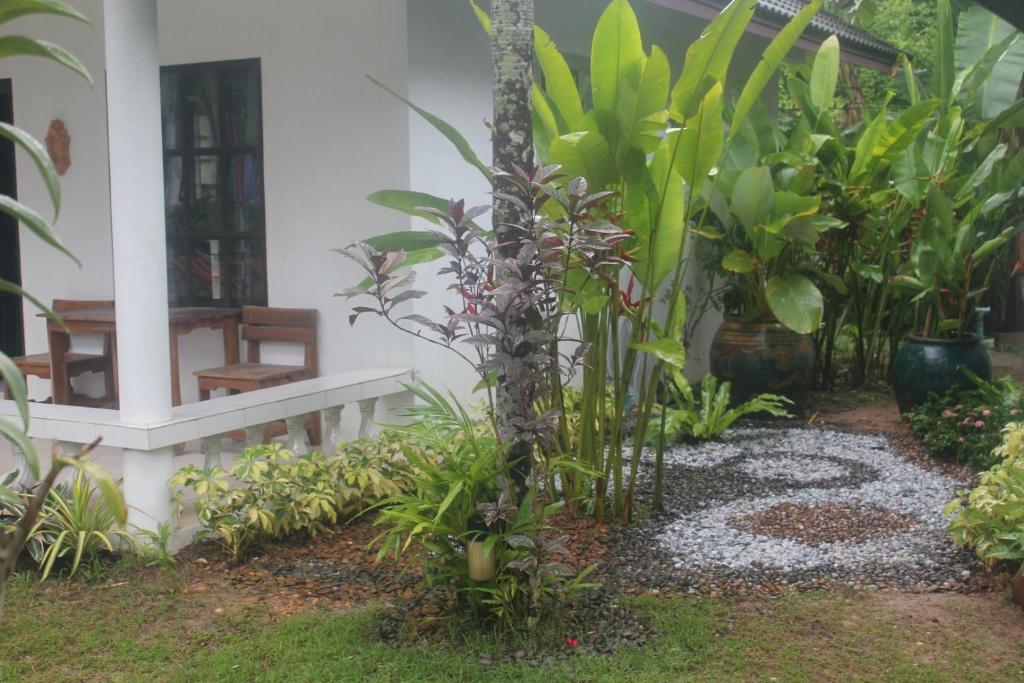 Zahrada ubytování Privacy Resort - Koh Chang