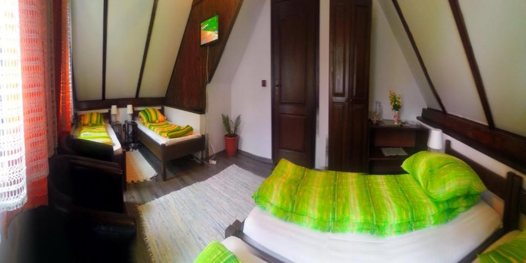 Casa Demeter - Quadruple Room With Private External Bathroom