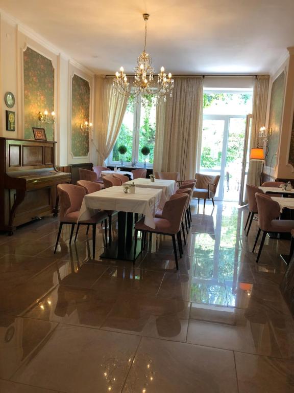 Posezení v ubytování Hotel am Schloss