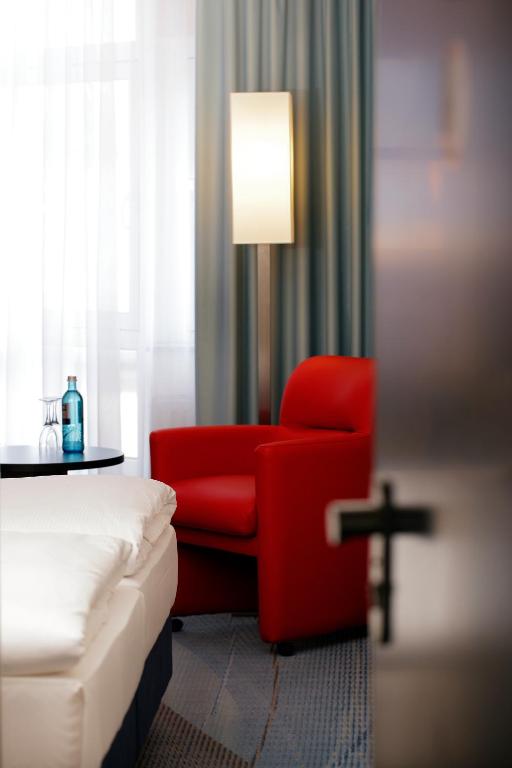 H+ Hotel Köln Brühl - Business Room