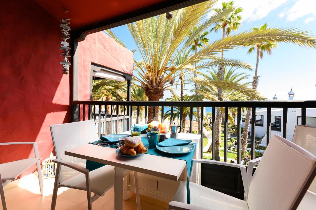 Zdjęcie z galerii obiektu Luxury Bungalow Seaview - Sun Club Maspalomas w mieście San Bartolomé