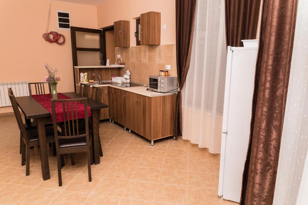 Kuchyň nebo kuchyňský kout v ubytování Casa Stefania