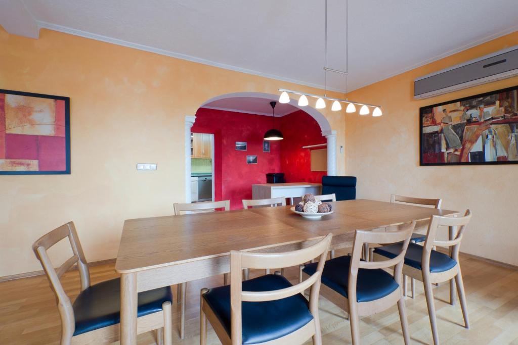 A seating area at Casa Gaviota