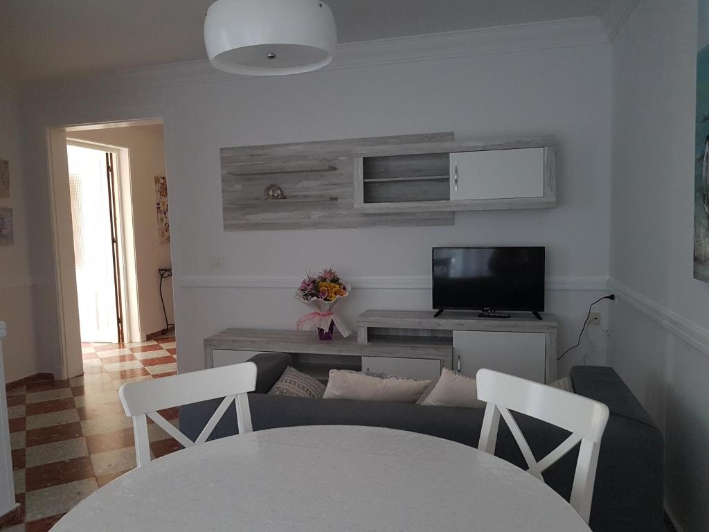 Las Belisas - Apartamentos, Arenal den Castell – Updated ...