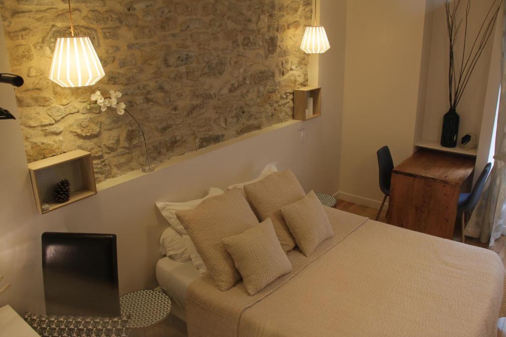 Le Logis GOUT - Double Room With Extra Bed