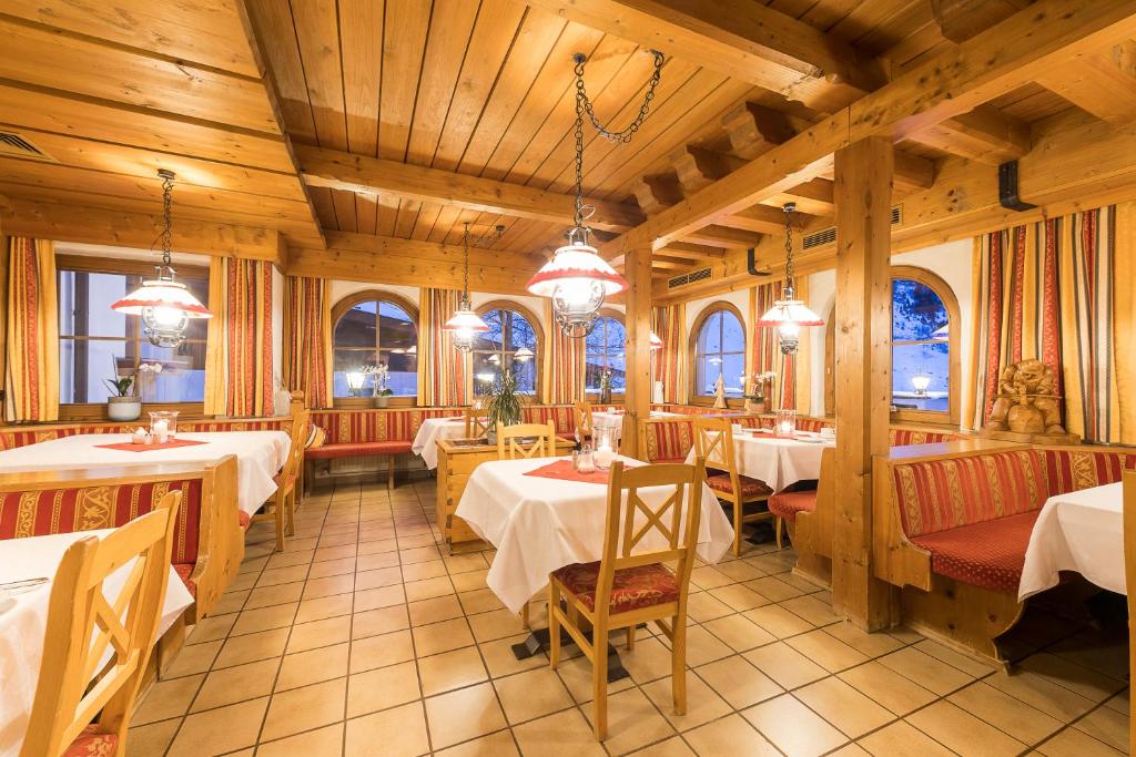 Restoran või mõni muu söögikoht majutusasutuses Tuxerstübl