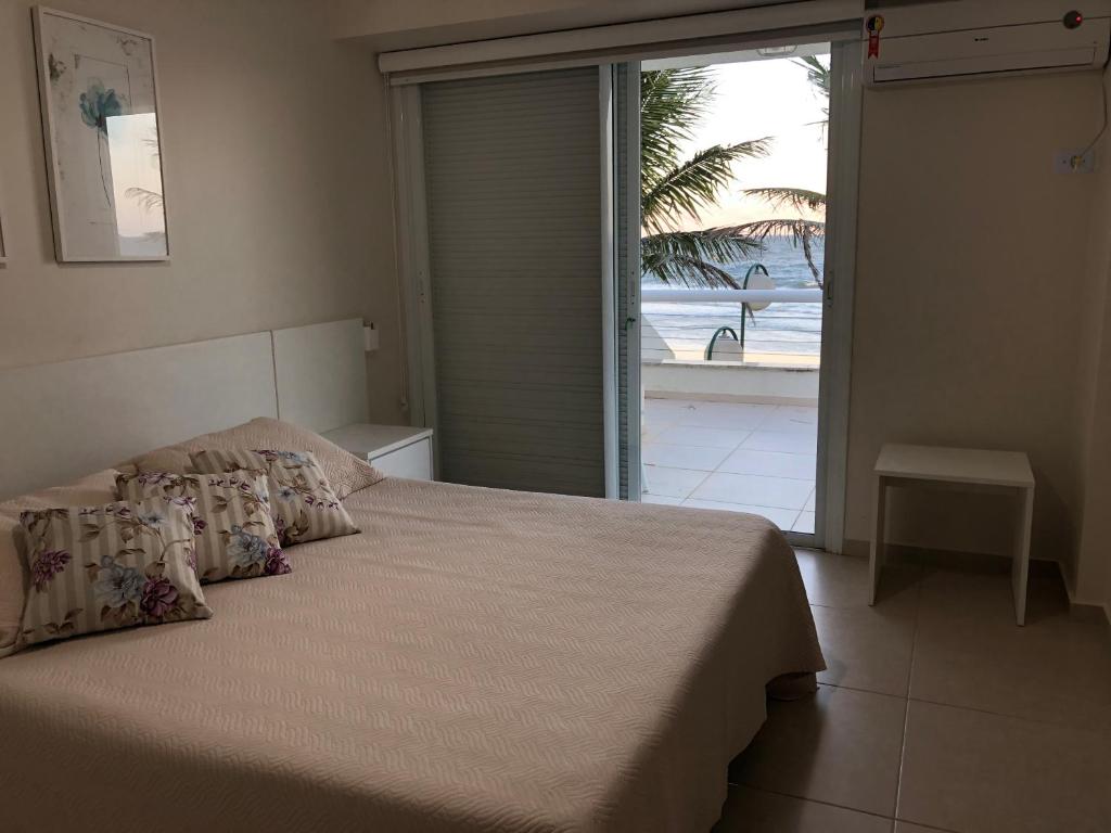  Casa Beira Mar com 5 suites