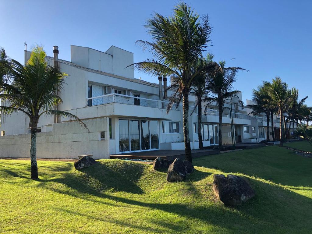  Casa Beira Mar com 5 suites