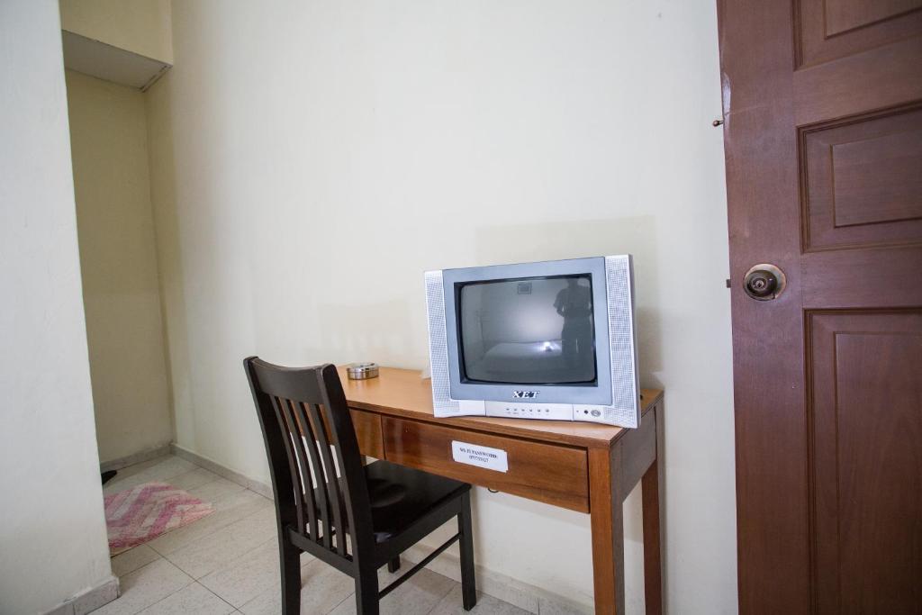 TV a/nebo společenská místnost v ubytování Hotel Comfort Inn