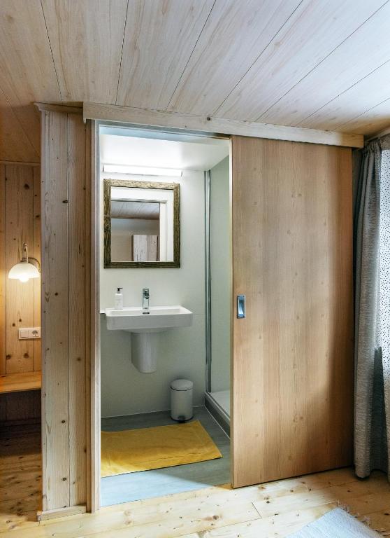 Koupelna v ubytování Haus Ganahl Klostertal