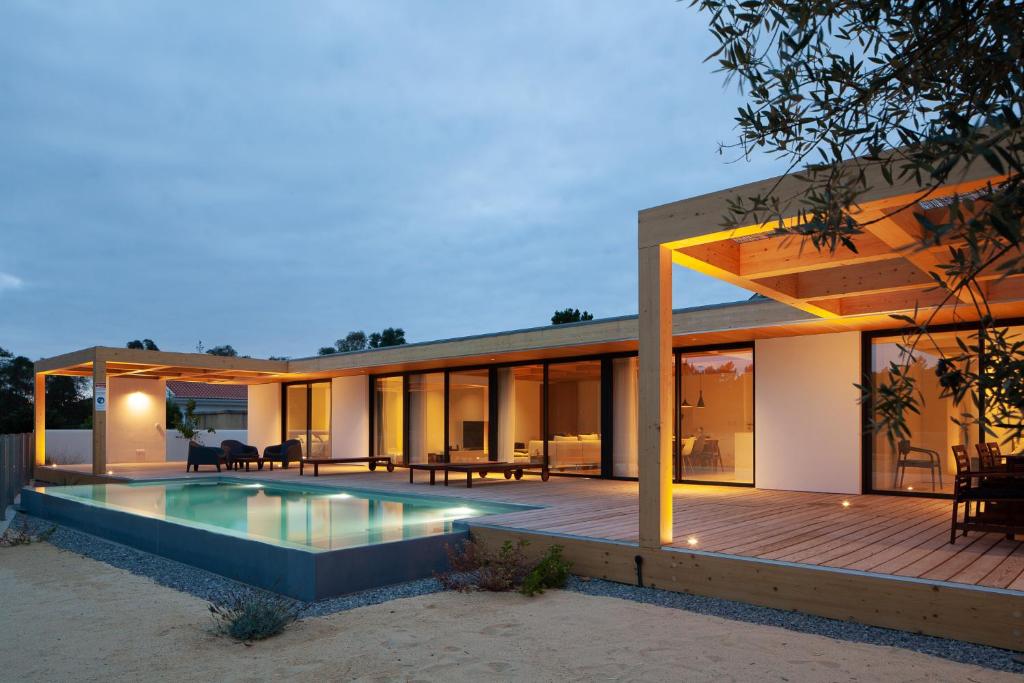 Casa con piscina y terraza en Casa das Pérgolas en Comporta