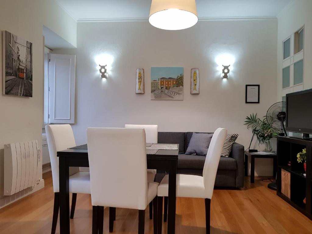 Kuchyň nebo kuchyňský kout v ubytování Downtown Apartments Bica