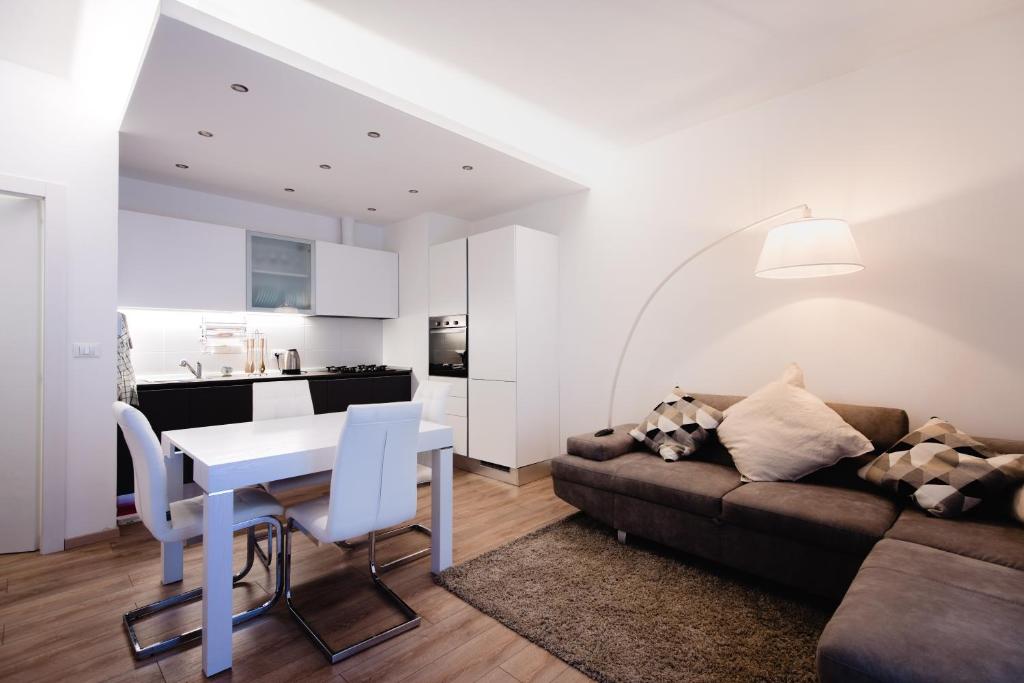 A television and/or entertainment centre at La Boutique del Vento - Esclusivo in pieno centro