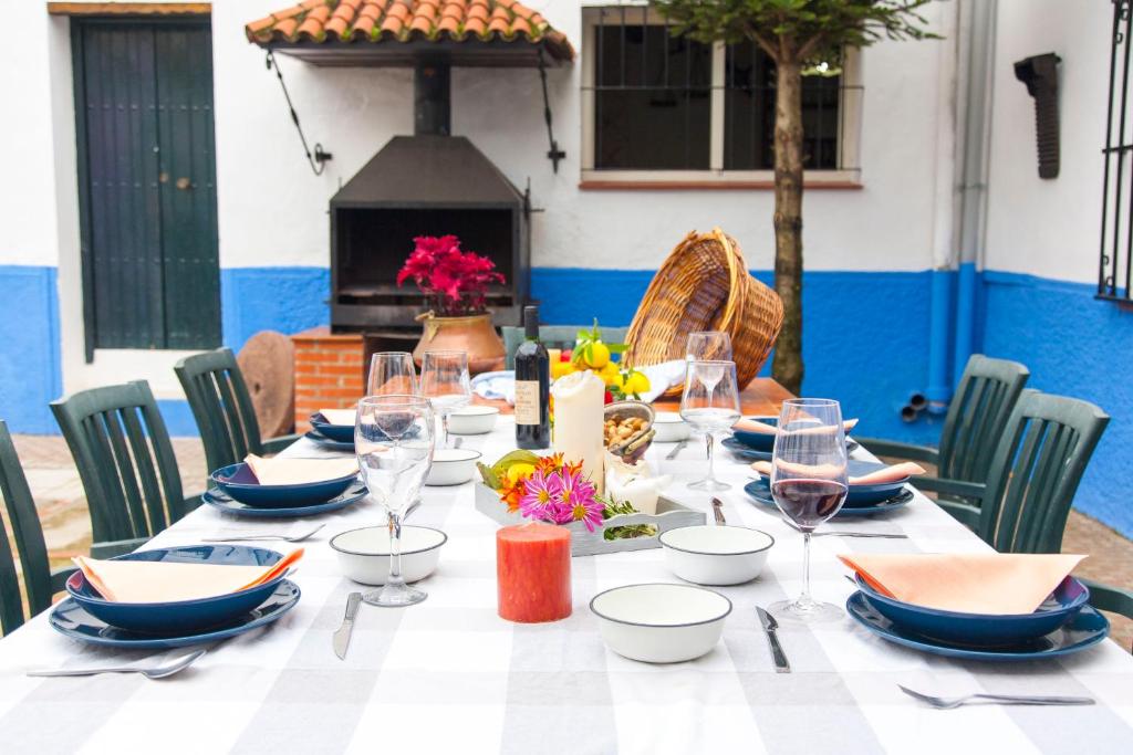 Hacienda El Molino - Four-Bedroom House