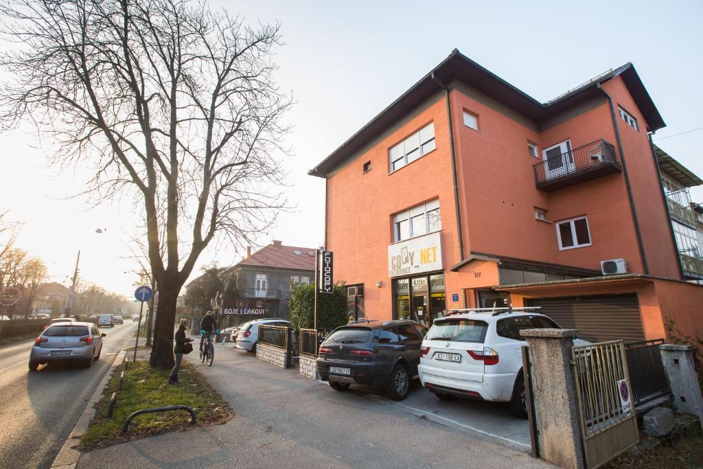 Friday Apartments - 12