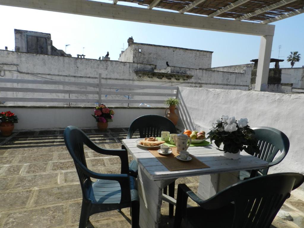 Casa Corte con Terrazza - Holiday Home Met Terras