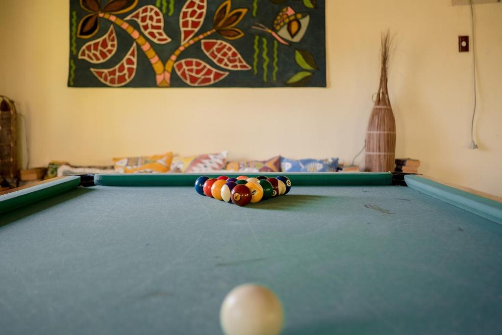 Biliár nebo kulečník v ubytování Hotel Porto do Zimbo
