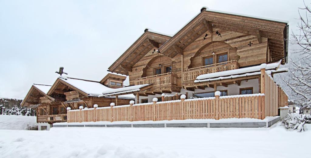 Alpenchalet Brücke v zime