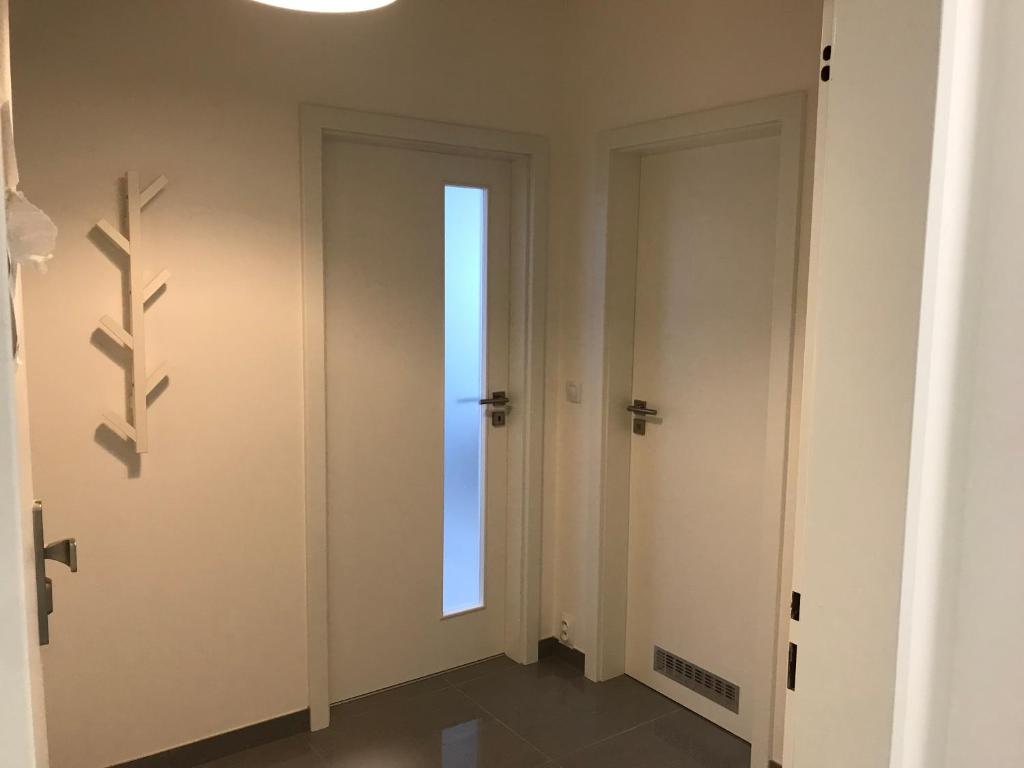 Zdjęcie z galerii obiektu FREE PARKING IN GARAGE Karolina Plazza, new cosy studio with all you need w Pradze