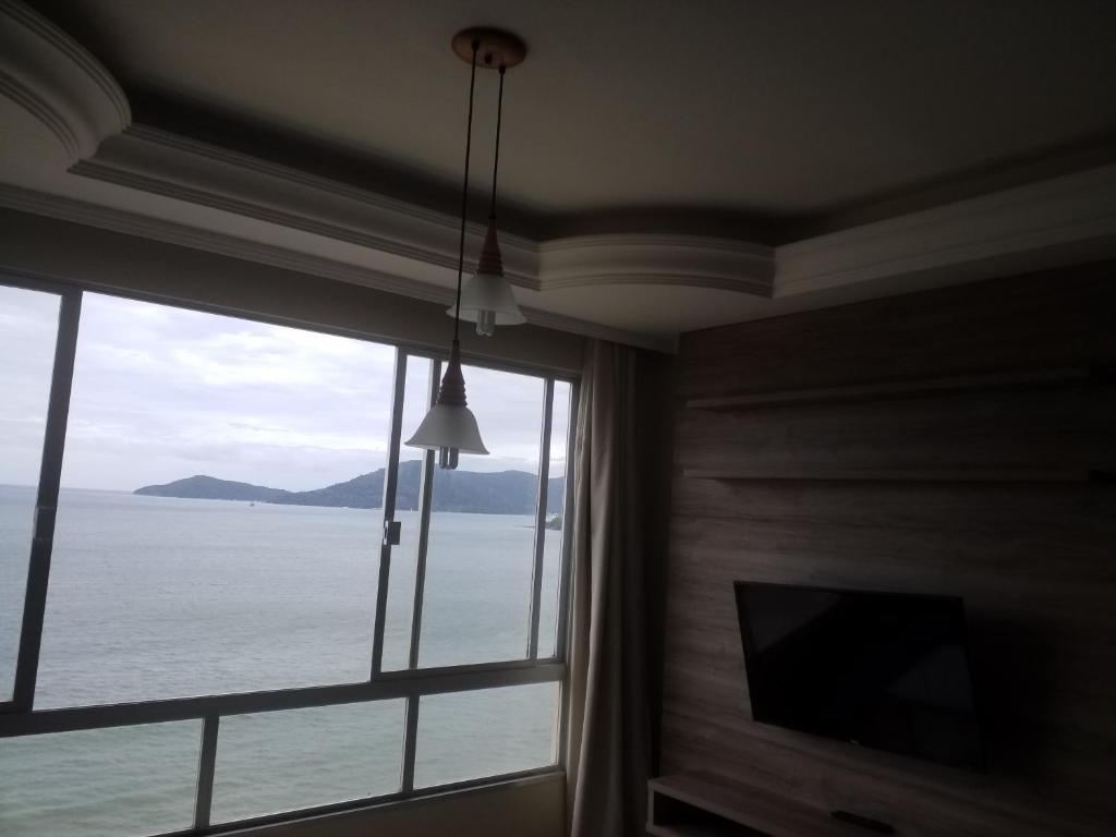  Camburiu Apartamento Frente al Mar