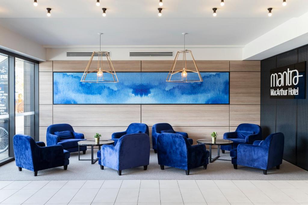 Posezení v ubytování Mantra MacArthur Hotel