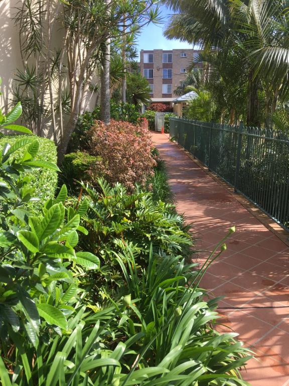 Town Beach Beachcomber Resort – Photos 1